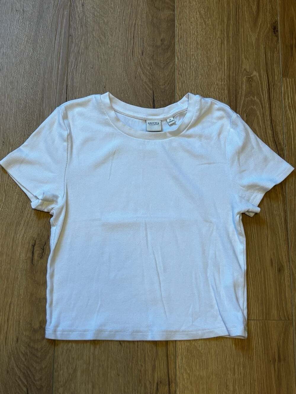 Aritzia Homestretch White Ribbed Short Sleeve Crewneck T-Shirt Size M